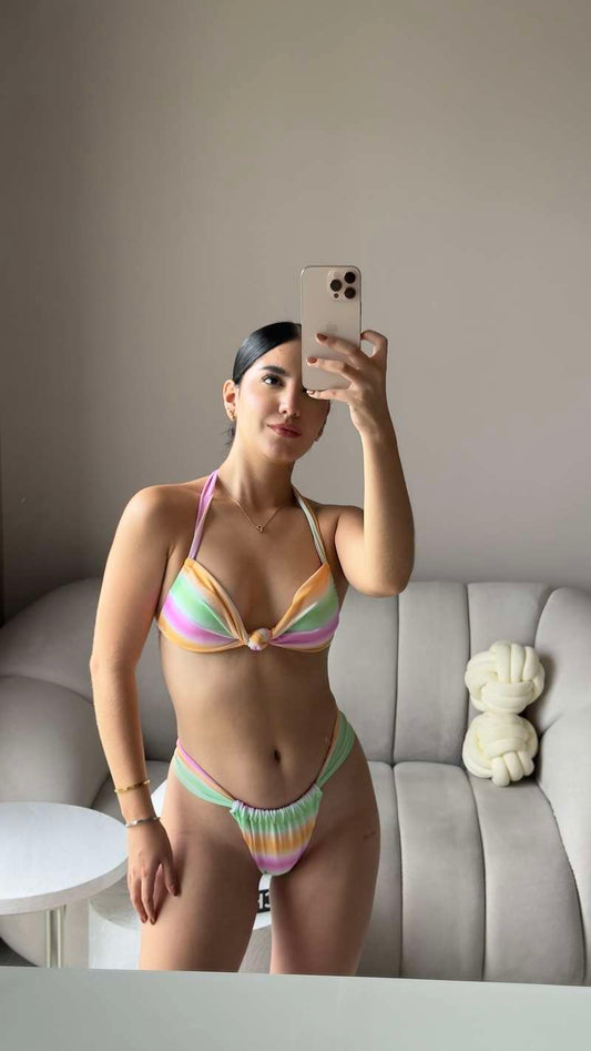 Bikini color