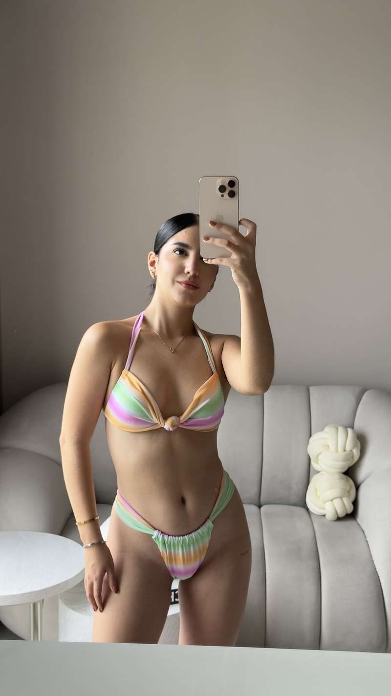 Bikini color